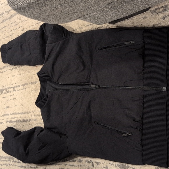 Lululemon Womens Reversible Insulated Bomber Jacket Black Like New - Picture 10 of 13